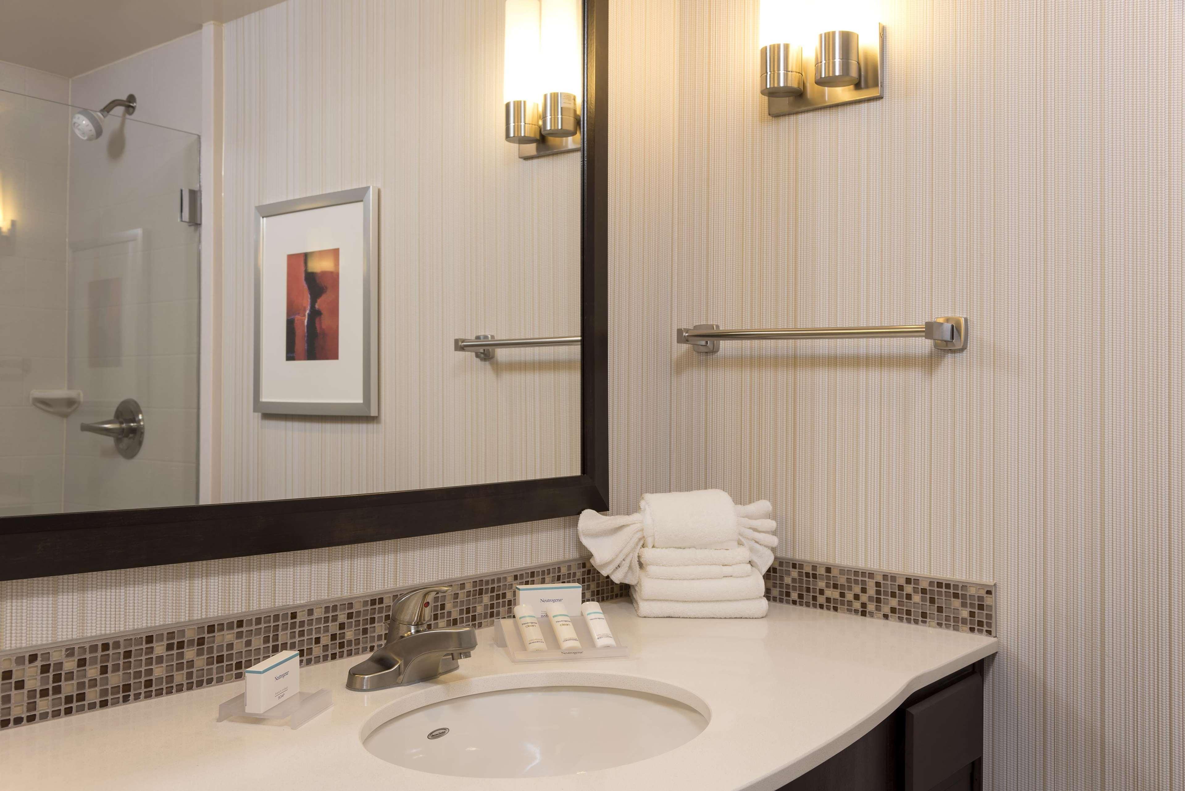 Hilton Garden Inn Louisville Downtown Ngoại thất bức ảnh