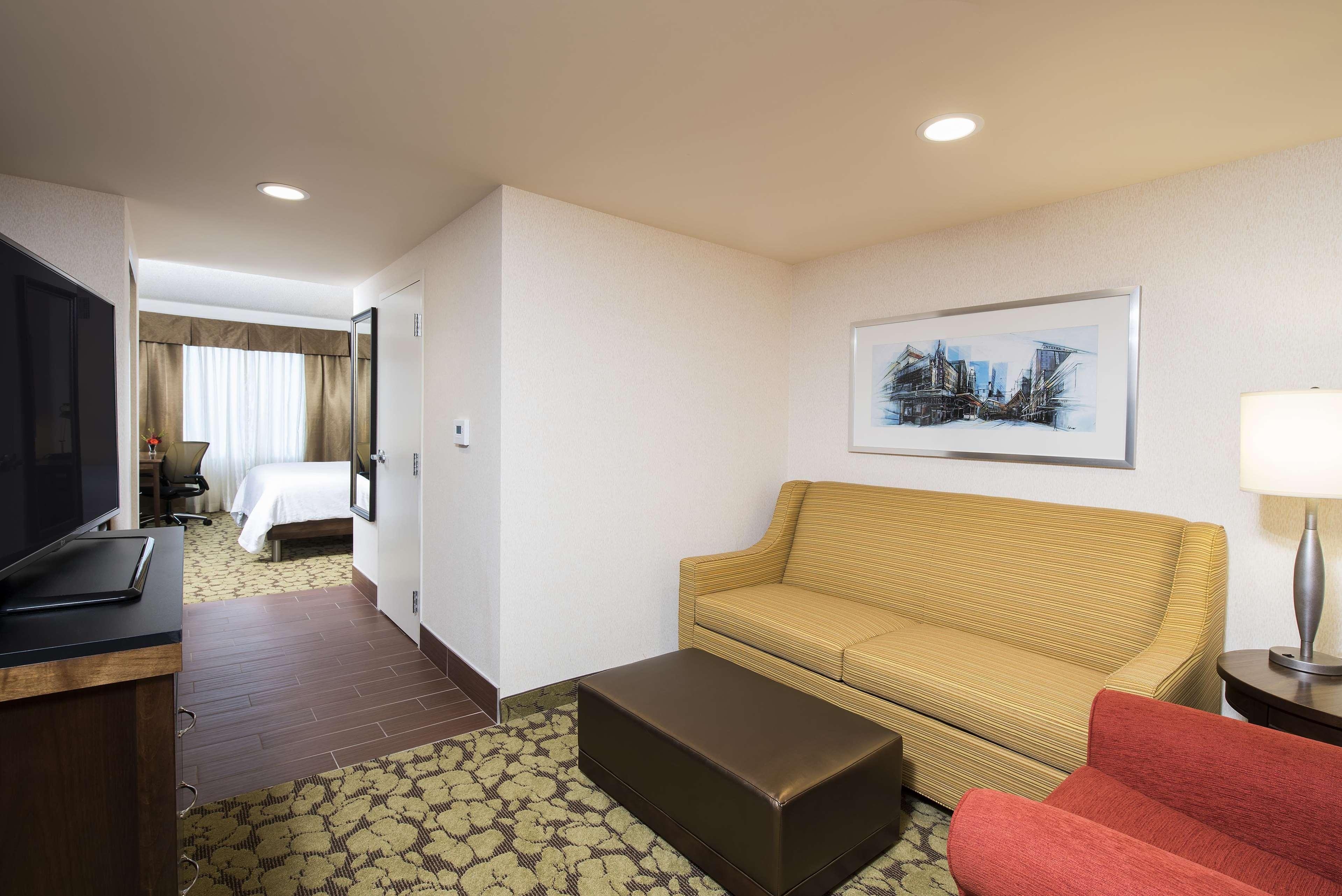 Hilton Garden Inn Louisville Downtown Ngoại thất bức ảnh