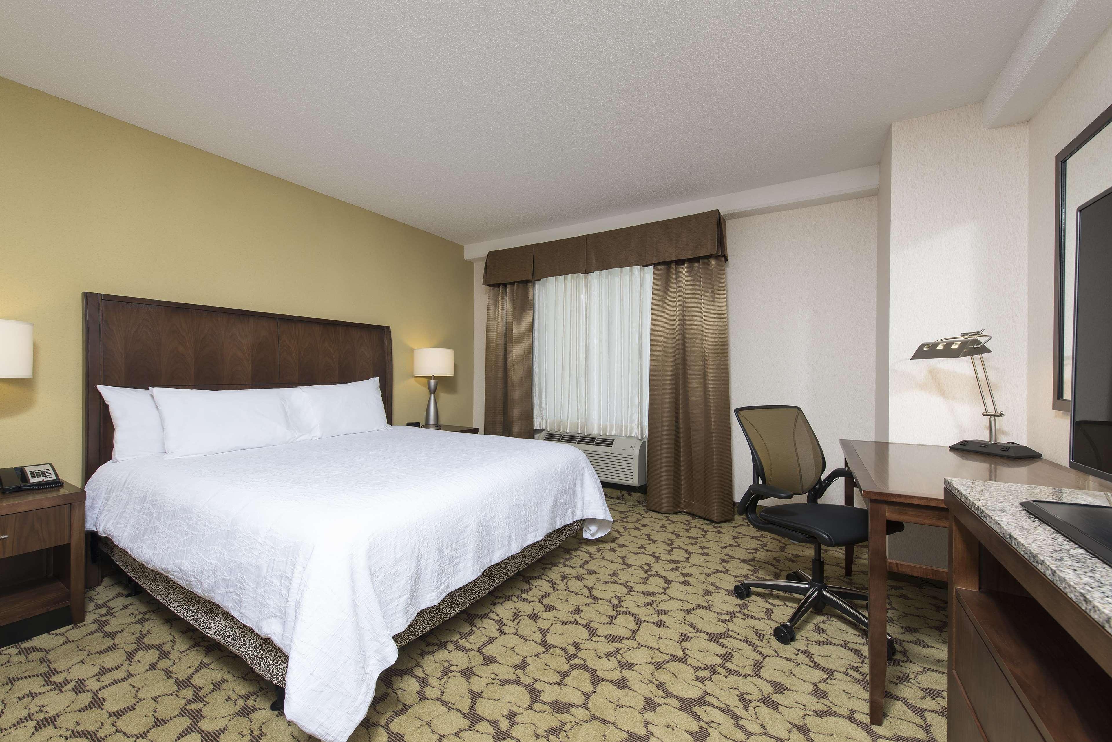 Hilton Garden Inn Louisville Downtown Ngoại thất bức ảnh