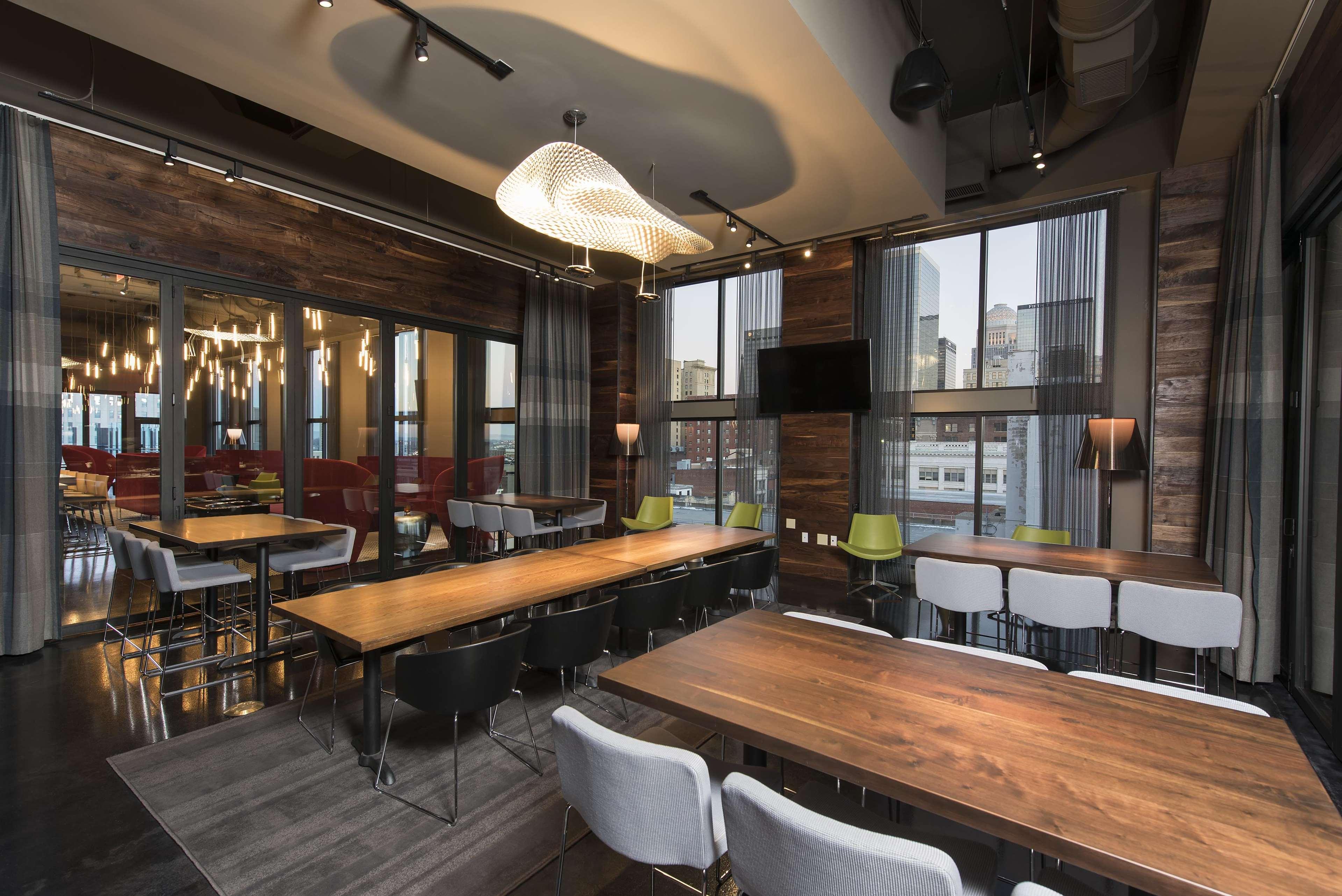Hilton Garden Inn Louisville Downtown Ngoại thất bức ảnh