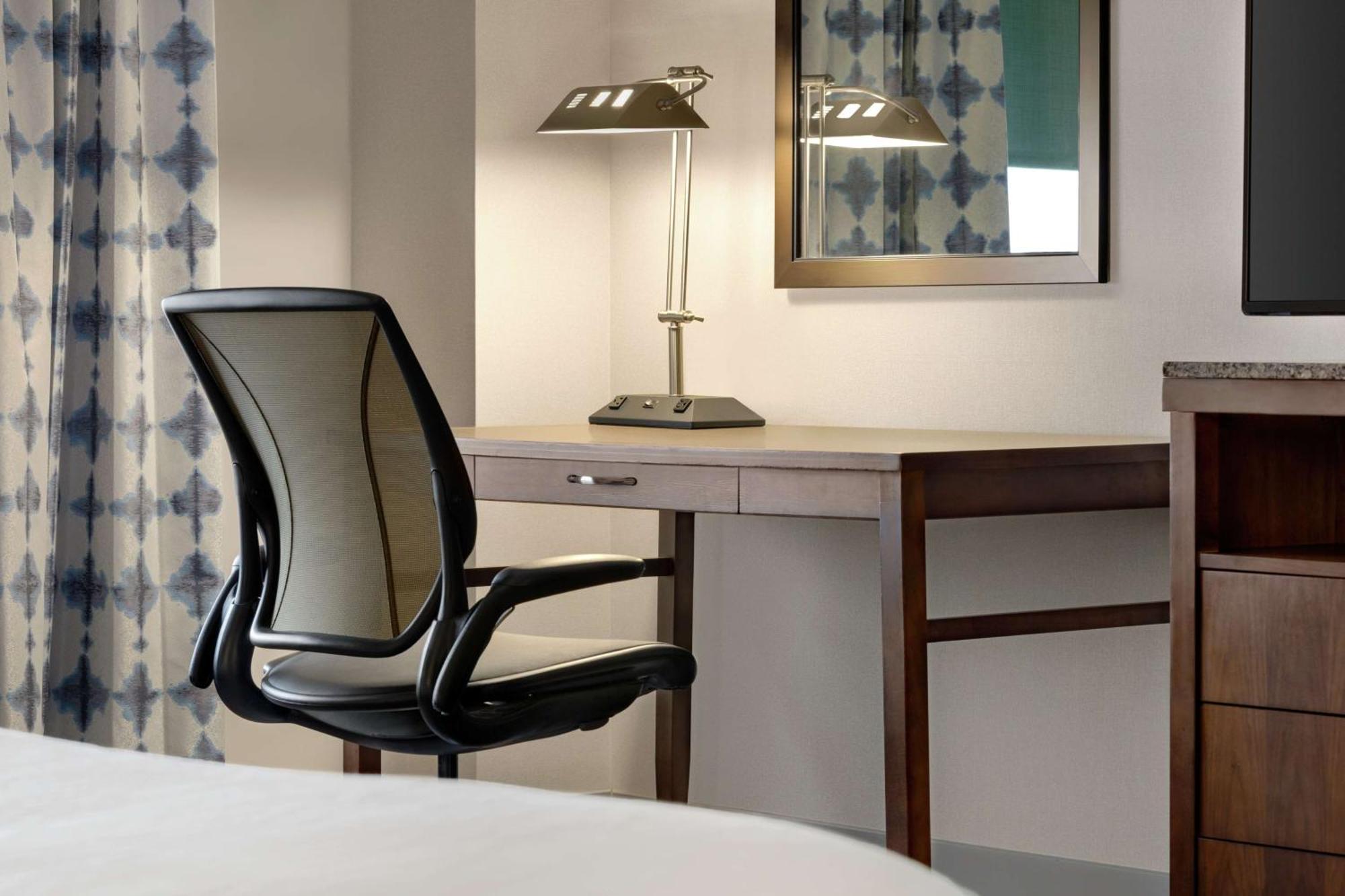 Hilton Garden Inn Louisville Downtown Ngoại thất bức ảnh