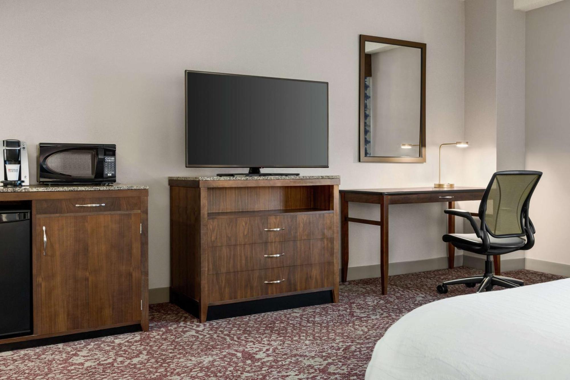 Hilton Garden Inn Louisville Downtown Ngoại thất bức ảnh