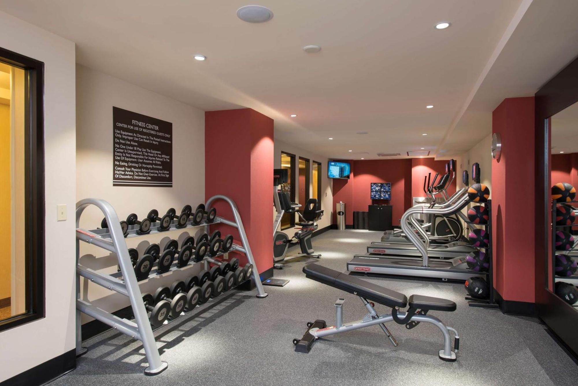 Hilton Garden Inn Louisville Downtown Ngoại thất bức ảnh