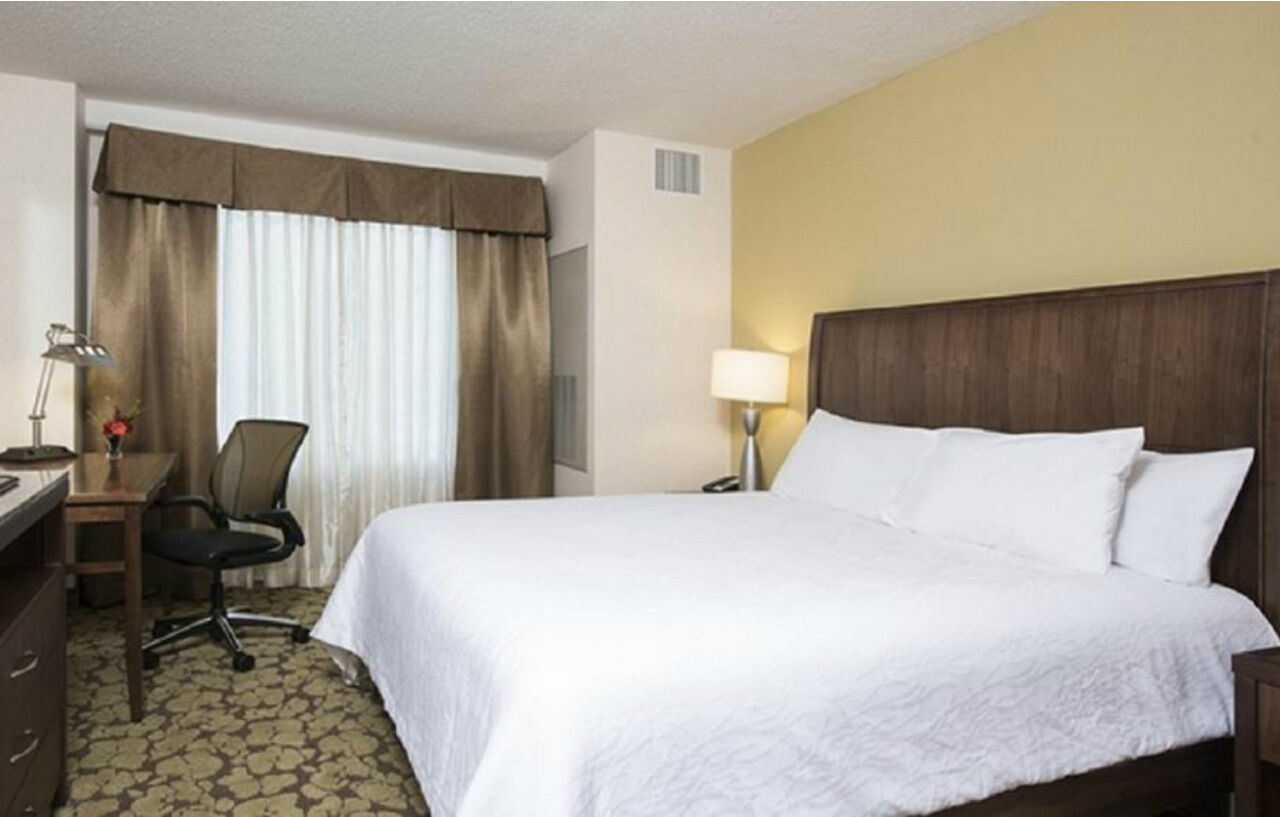 Hilton Garden Inn Louisville Downtown Ngoại thất bức ảnh